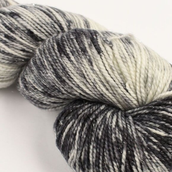 Lolo Did It Sparkle Sock Yarn Fingering Weight SW Merino 2 Ply 438 Yds Carson - Picture 2 of 4